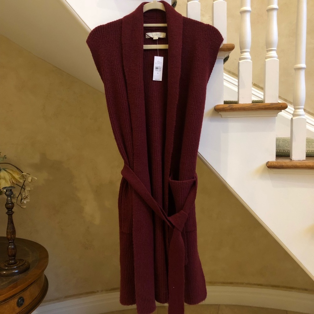 Loft NWT Women’s Sweater with Removable Belt